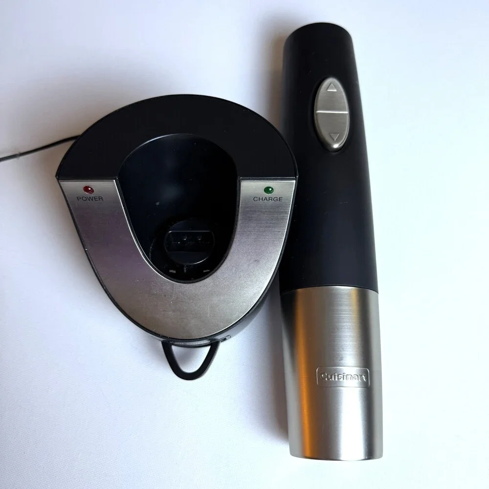 Cuisinart Cordless Electric Wine Opener with Foil Cutter & Charging Base CWO-48